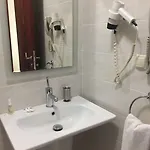فندق Pen